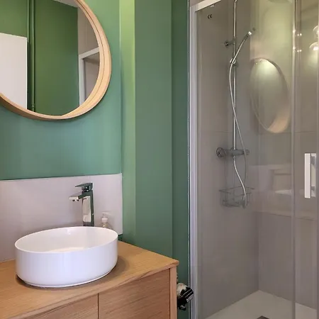 Cosy Parking Prive Croise Laroche Pres Tram Lejlighed *